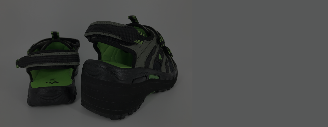 SCHUHZURICHTUNGEN<br />Abrollhilfen<br />Schuherhöhung<br />Absatzerhöhung<br />Gleitspitzen<br />